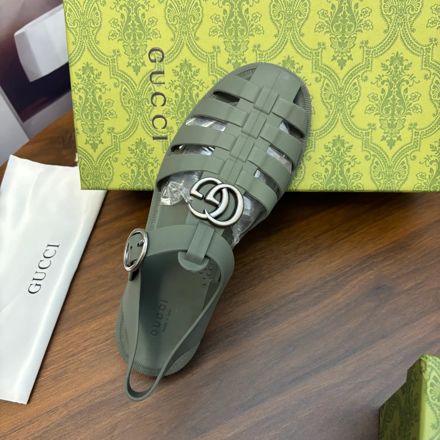 Men's shoes 260💰 [Gucci] Counter quality, top-quality original goods, real photos! Original TPU material, fine workmanship, comfortable; genuine 1:1 replica Size: 36 ~ 46
